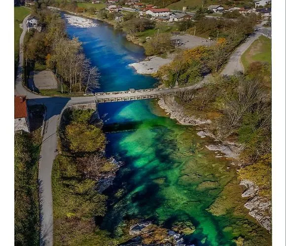 Jez شقة Slap ob Idrijci